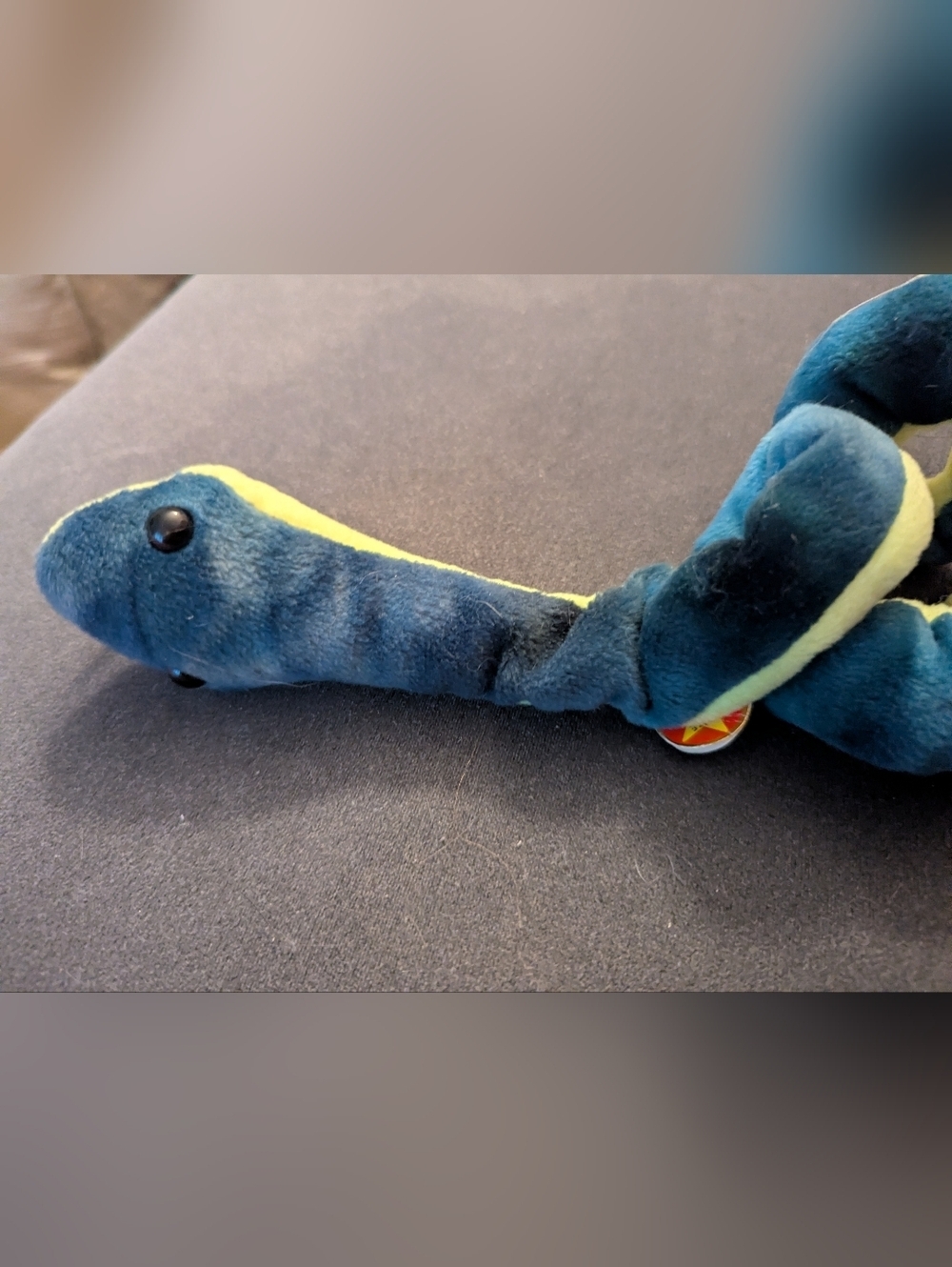 Ty Beanie Baby Hissy the Snake - 1997 Retired Green & Teal Coiled Plush - Picture 6 of 9